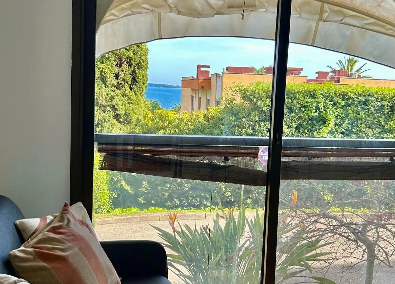 2 Pieces Vue Mer, Piscine, A 2 Pas Des Plages Cannes