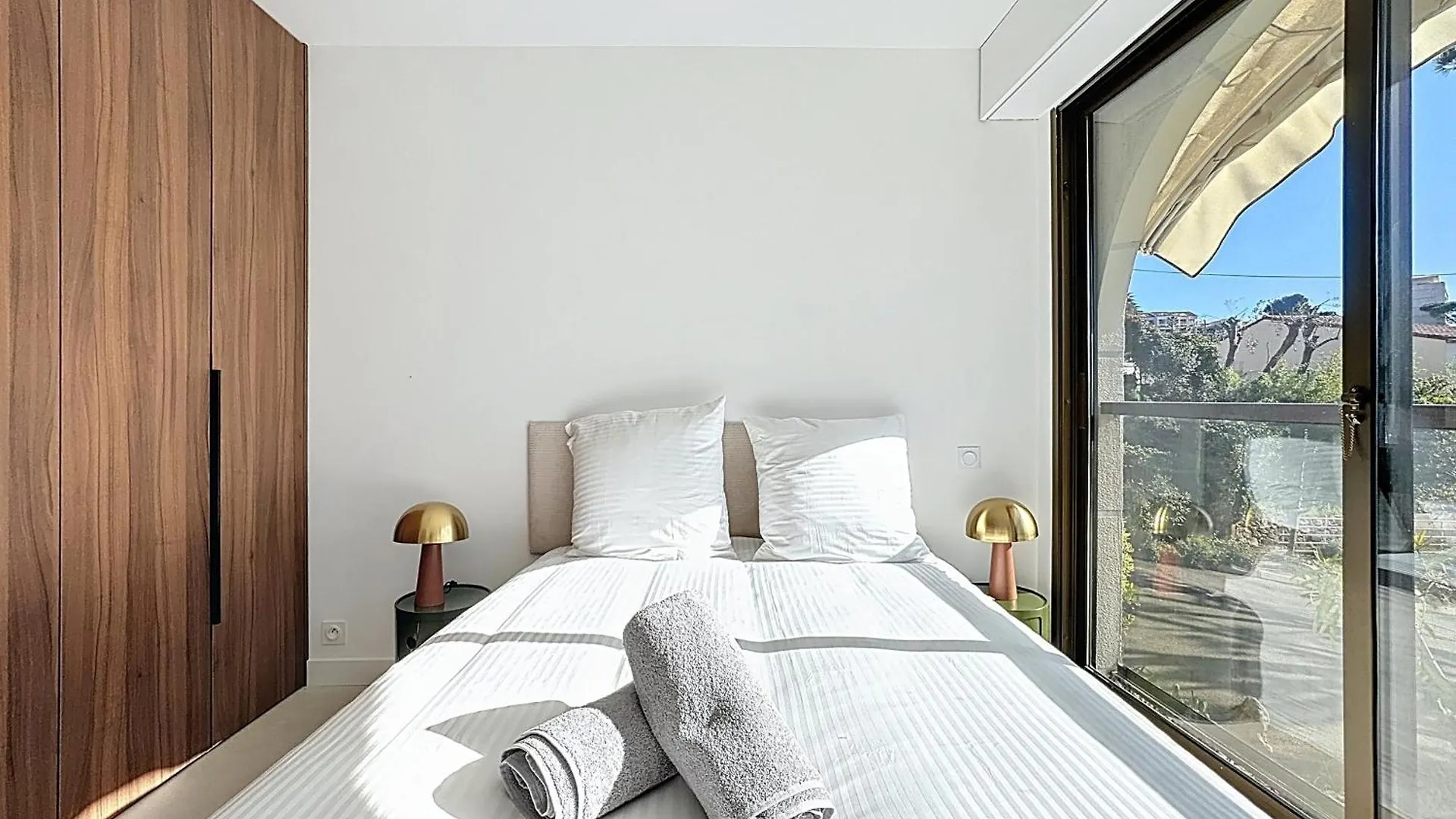 Apartment 2 Pieces Vue Mer, Piscine, A 2 Pas Des Plages Cannes