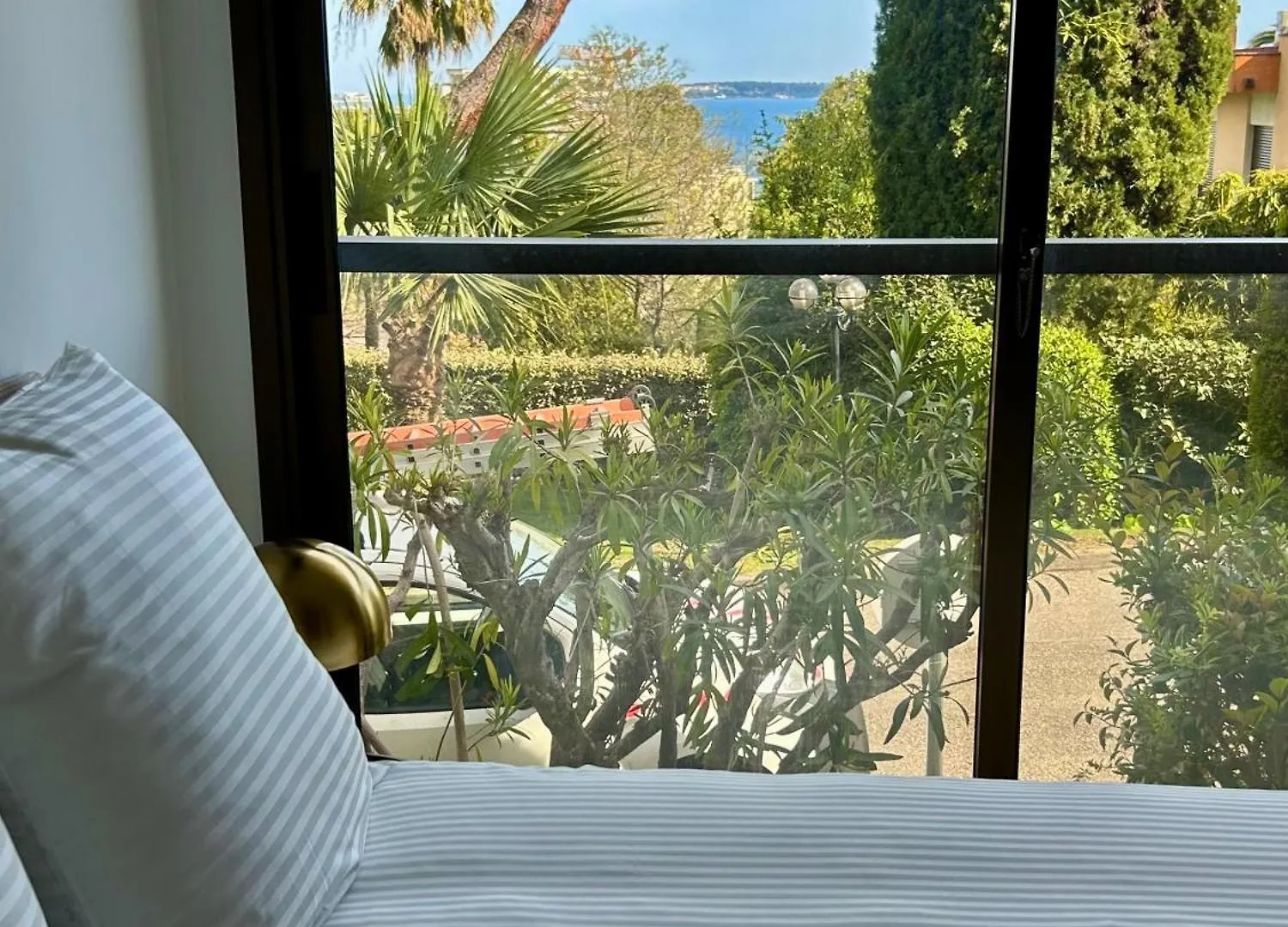 2 Pieces Vue Mer, Piscine, A 2 Pas Des Plages Cannes